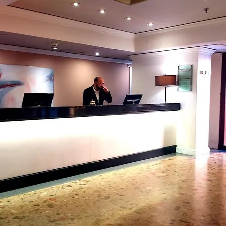 Plaza Hotel Capitole Toulouse - Anciennement Crowne Plaza 4* Τουλούζη